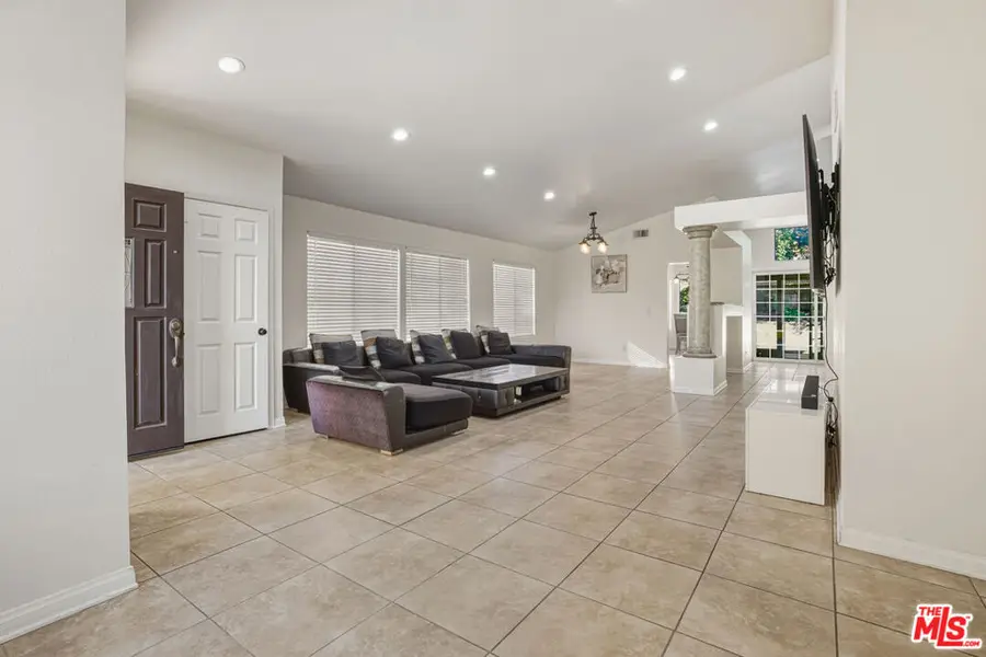 2538 Lowell Court, Simi Valley, CA 93065 - #3