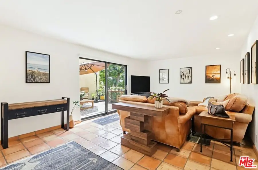 970 Palm Avenue #100, West Hollywood, CA 90069 - #2