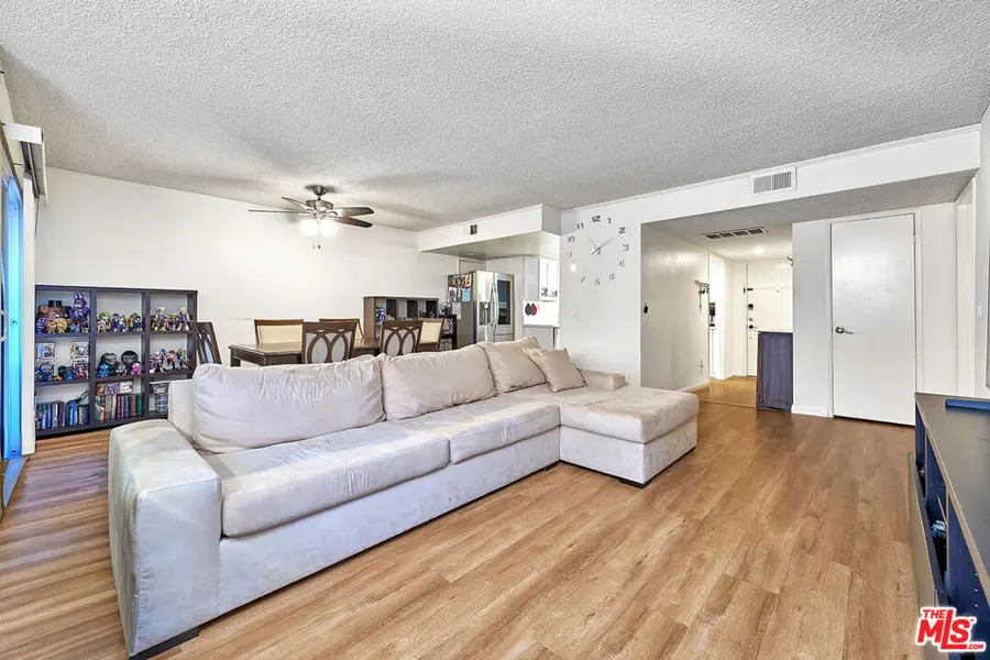 631 S Kenmore Avenue #106, Los Angeles, CA 90005 - #2