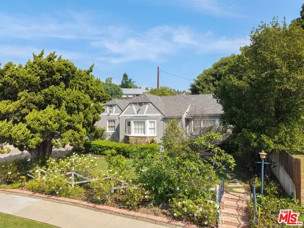 3711 Monon Street, Los Angeles, CA 90027