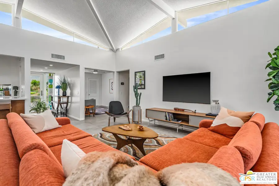 344 E Avenida Granada, Palm Springs, CA 92264 - #3