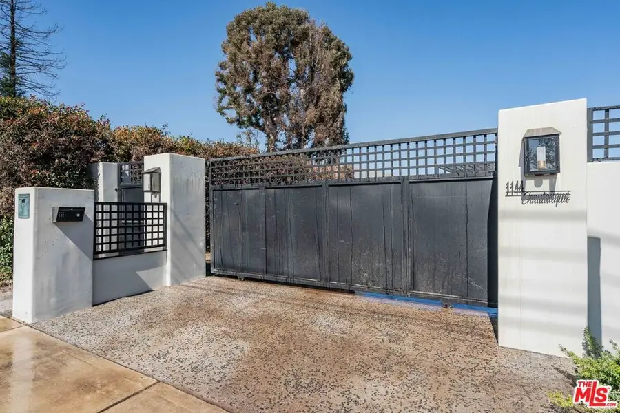 1144 Chautauqua Boulevard, Pacific Palisades, CA 90272 - #3