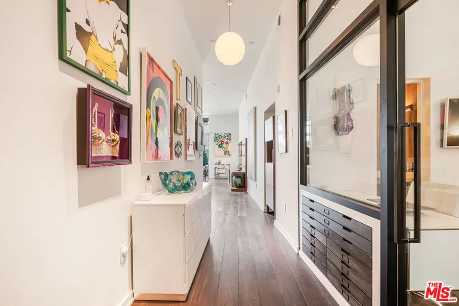 751 N Fairfax Avenue #4, Los Angeles, CA 90046 - #2