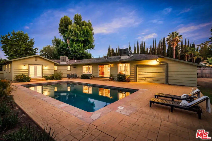 6001 Oakdale Avenue, Woodland Hills, CA 91367 - #3
