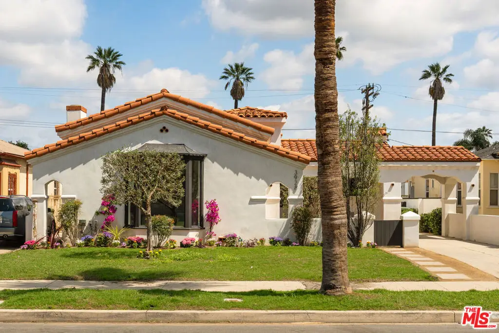 3928 S Bronson Avenue, Los Angeles, CA 90008 - #1