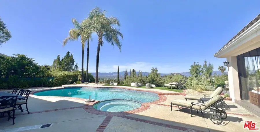 3819 Vista Linda Drive, Encino, CA 91316 - #2