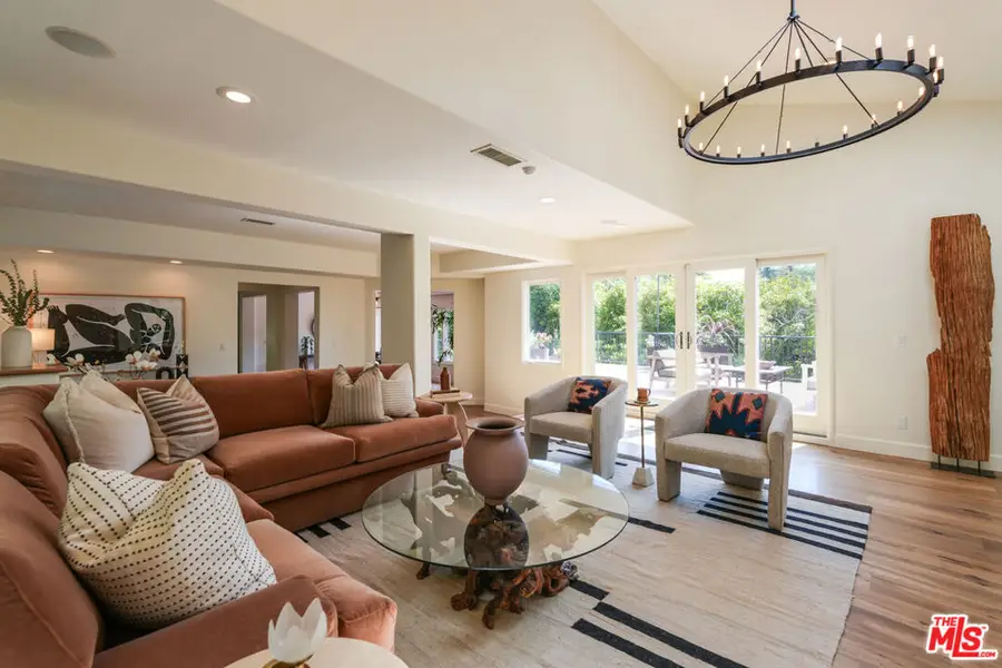 2216 E Live Oak Drive, Los Angeles, CA 90068 - #3