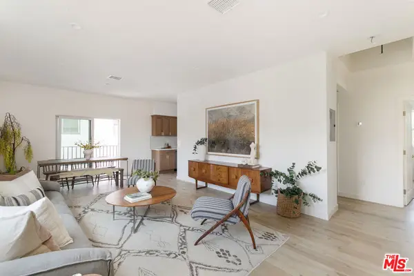 1/2 Bellevue Avenue, Los Angeles, CA 90026