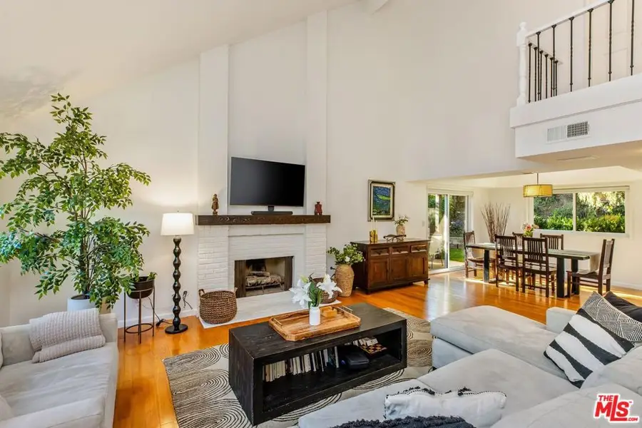 837 Brown Drive, Burbank, CA 91504 - #2