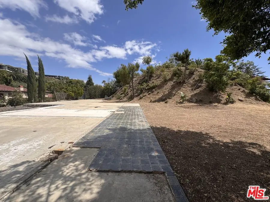 1309 Laurel Way, Beverly Hills, CA 90210 - #2
