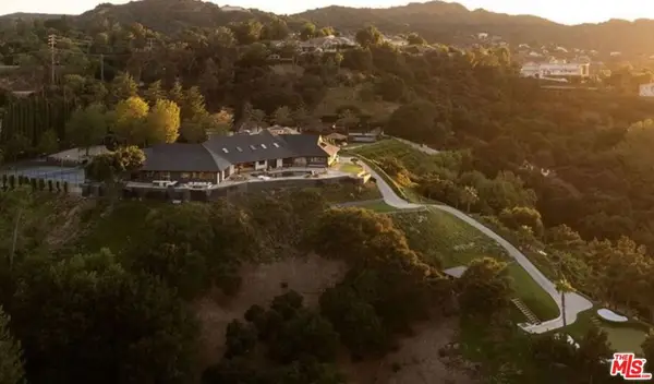 16401 Mulholland Drive, Los Angeles, CA 90049