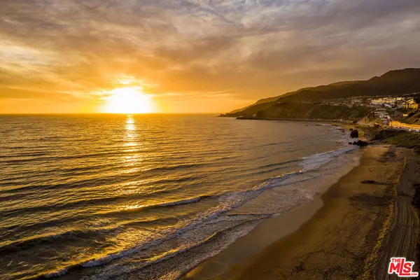 17763 Sabbiadoro Way, Pacific Palisades, CA 90272