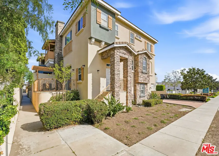 670 S Magnolia Avenue, Anaheim, CA 92804 - #3
