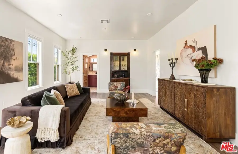 326 W 10th Street, Long Beach, CA 90813 - #3