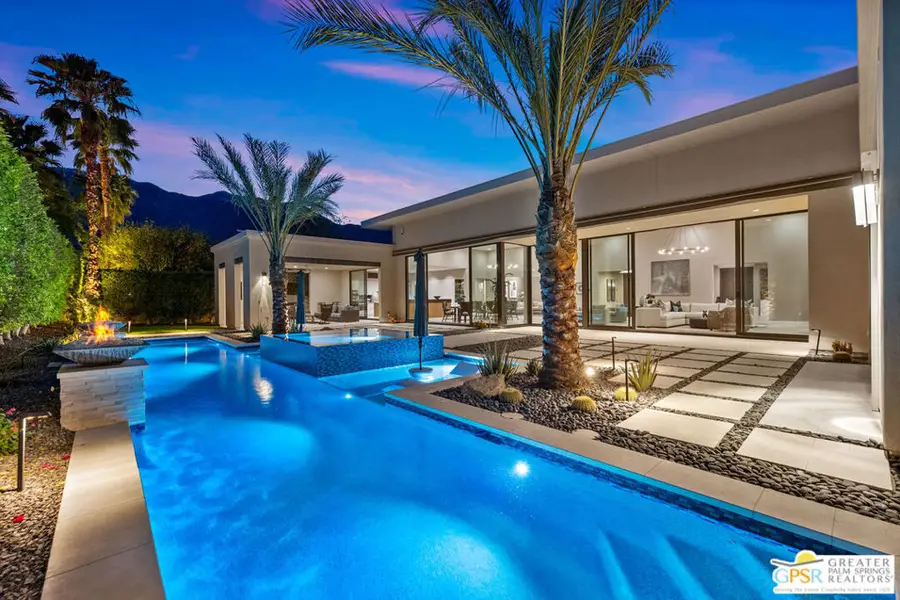 1045 Bella Vista, Palm Springs, CA 92264 - #2