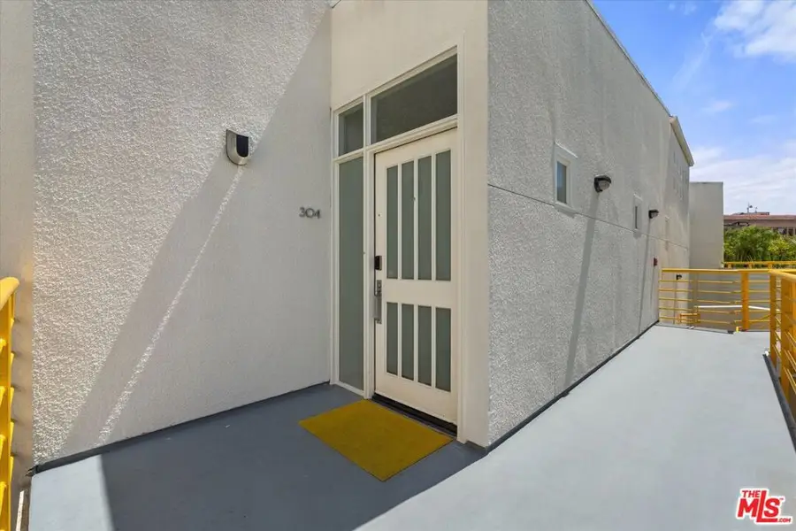 3002 3rd Street #304, Santa Monica, CA 90405 - #3