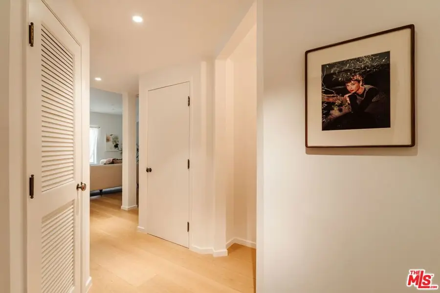 423 Arnaz Drive #203, Los Angeles, CA 90048 - #2