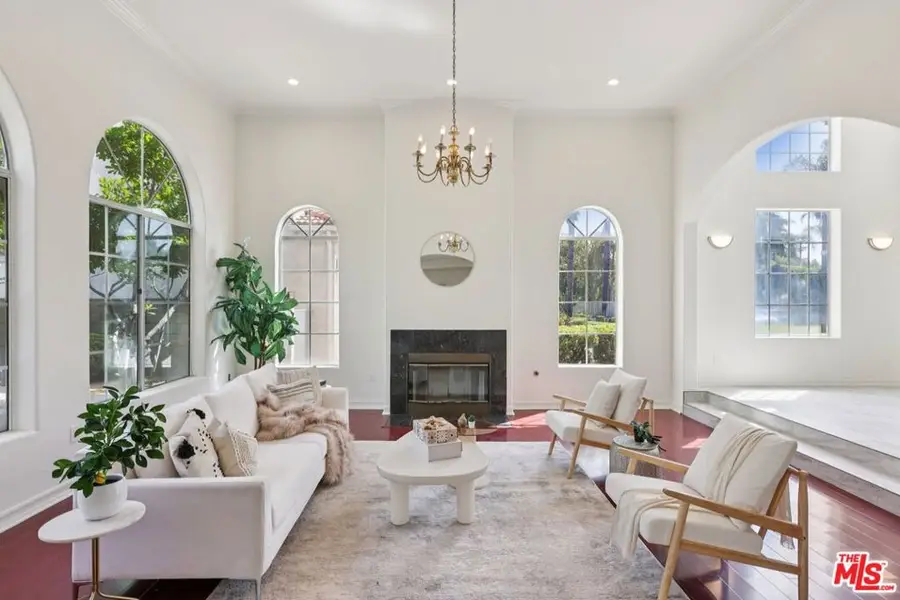 17315 Lassen Street, Northridge, CA 91325 - #2