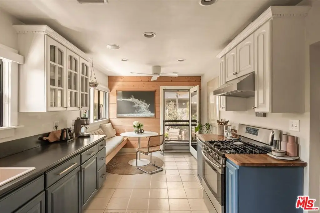 1927 S Marvin Avenue, Los Angeles, CA 90016 - #1