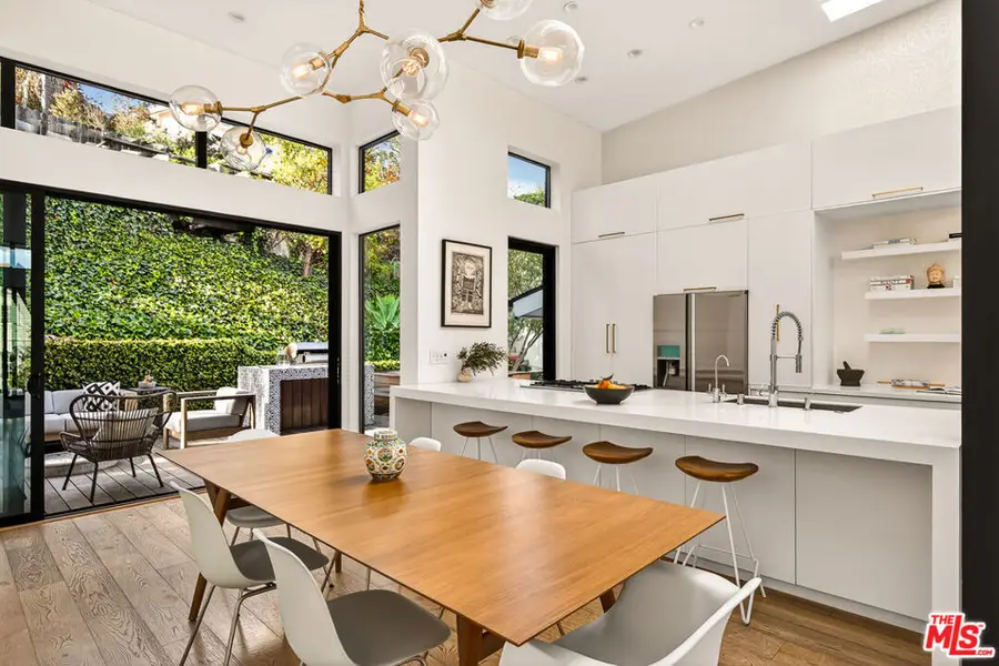 3526 Stoner Avenue, Los Angeles, CA 90066 - #3