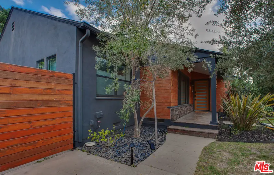 5518 Carpenter Avenue, Valley Village, CA 91607 - #3