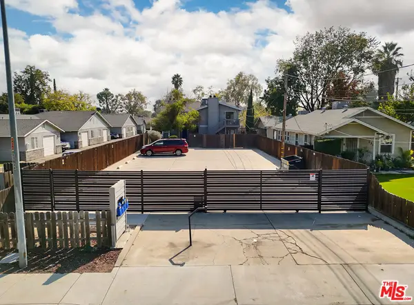 2301 Buena Vista Street, Bakersfield, CA 93304