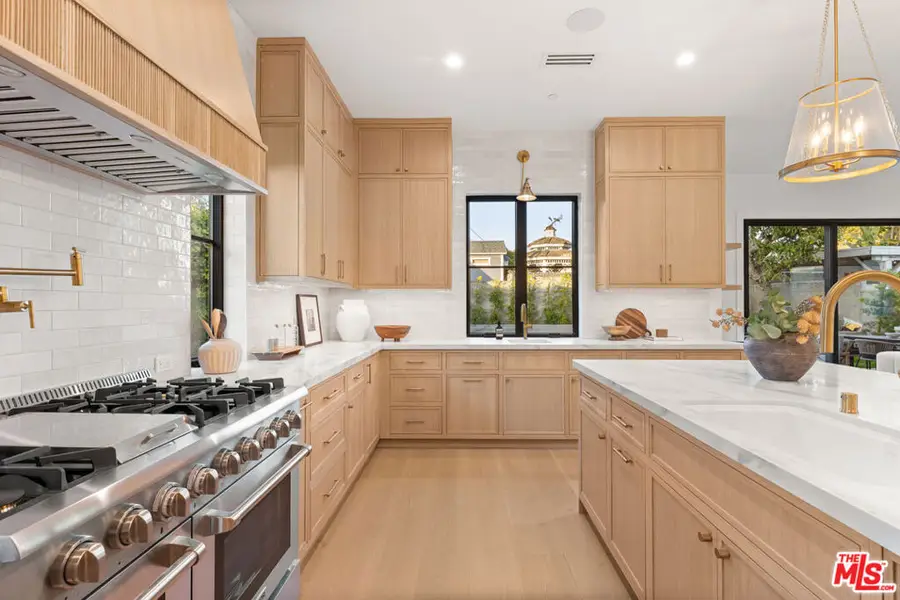 8344 Mcconnell Avenue, Los Angeles, CA 90045 - #3