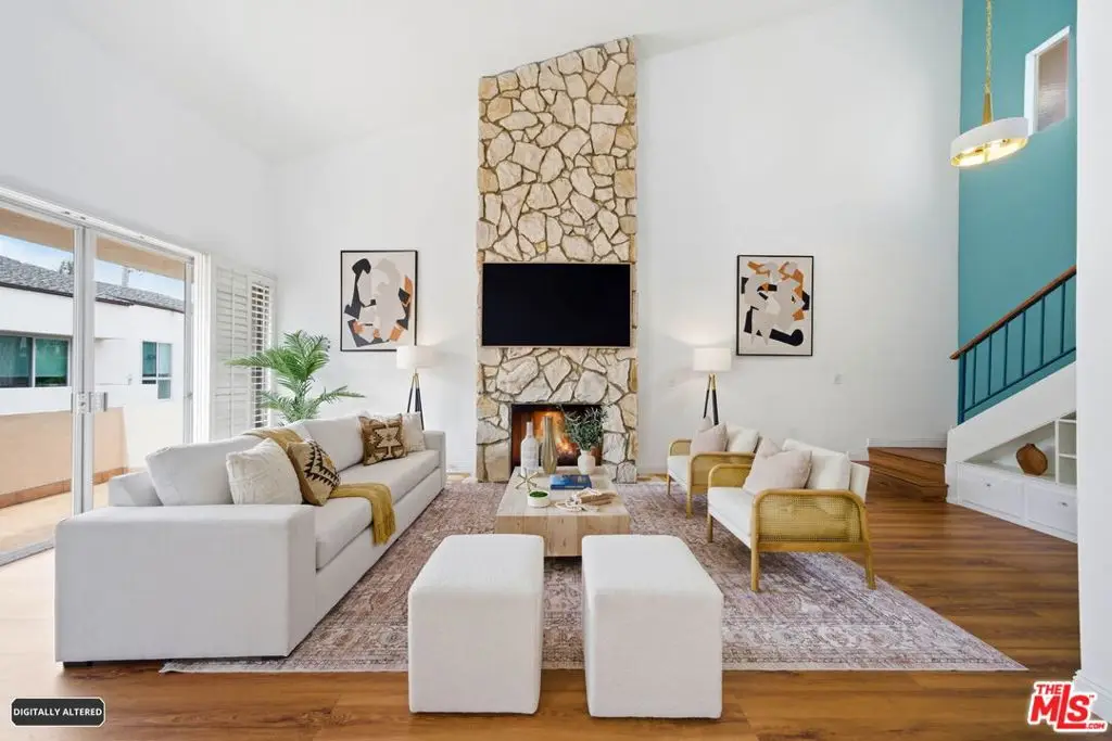 725 S Barrington Avenue #304, Los Angeles, CA 90049 - #1