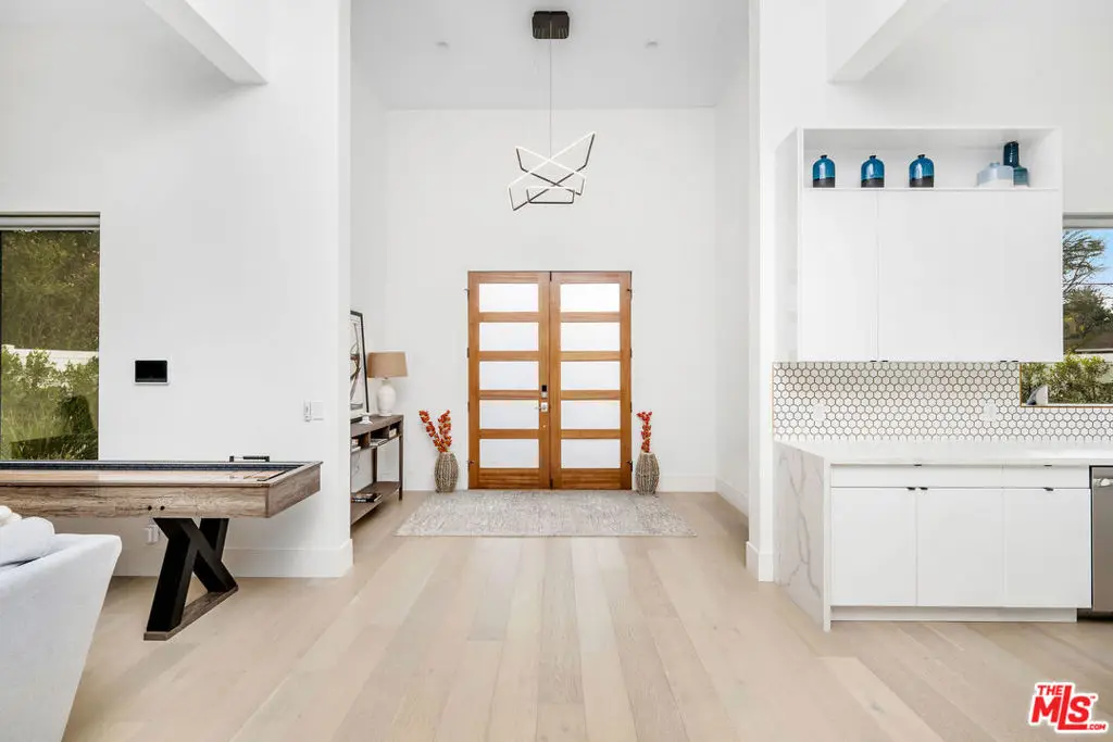 22931 Dolorosa Street, Woodland Hills, CA 91367 - #1