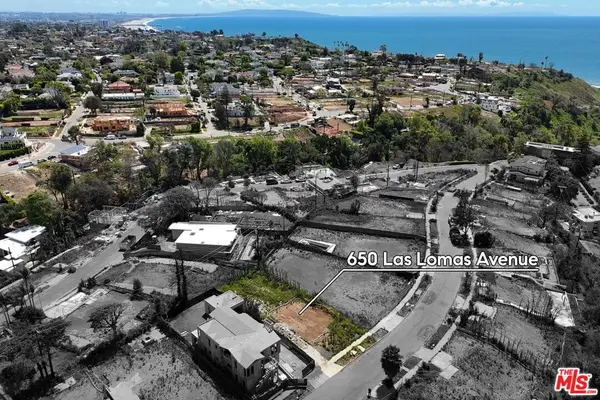 650 Las Lomas Avenue, Pacific Palisades, CA 90272