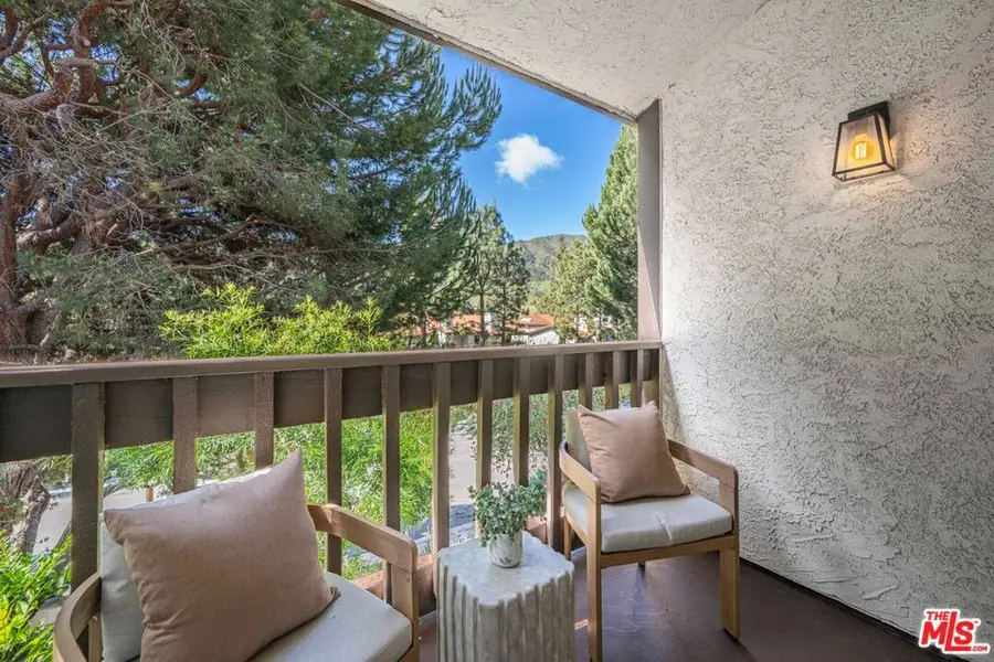 17243 Palisades Circle, Pacific Palisades, CA 90272 - #2