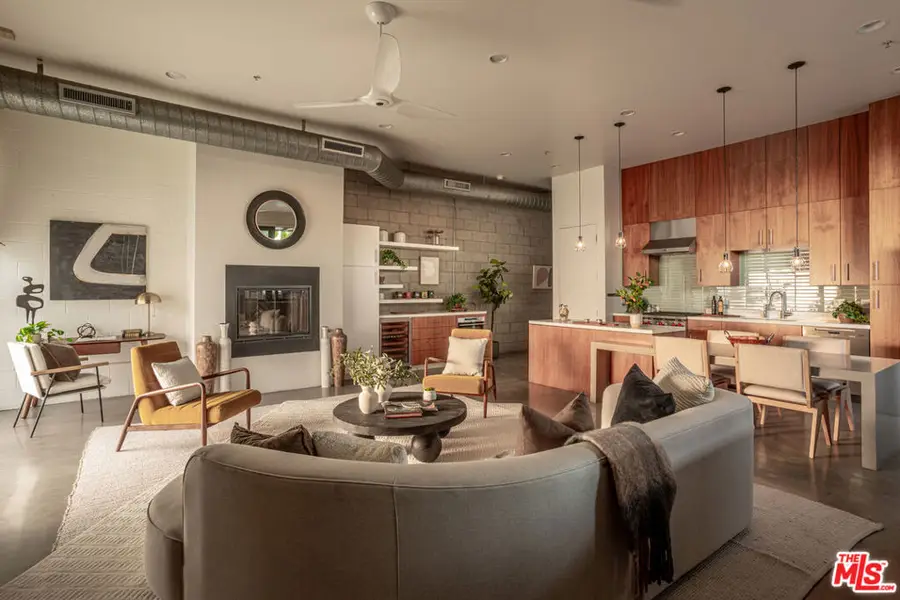 1534 17th Street #105, Santa Monica, CA 90404 - #3