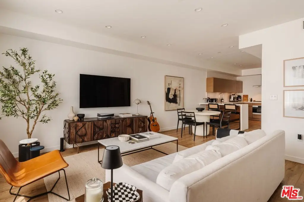 1040 N Spaulding Avenue #4, West Hollywood, CA 90046 - #1