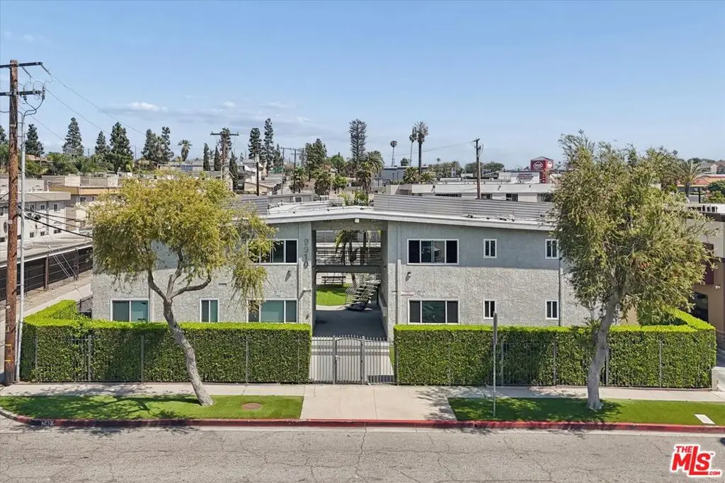 9910 S Village Drive, Inglewood, CA 90305 - #1