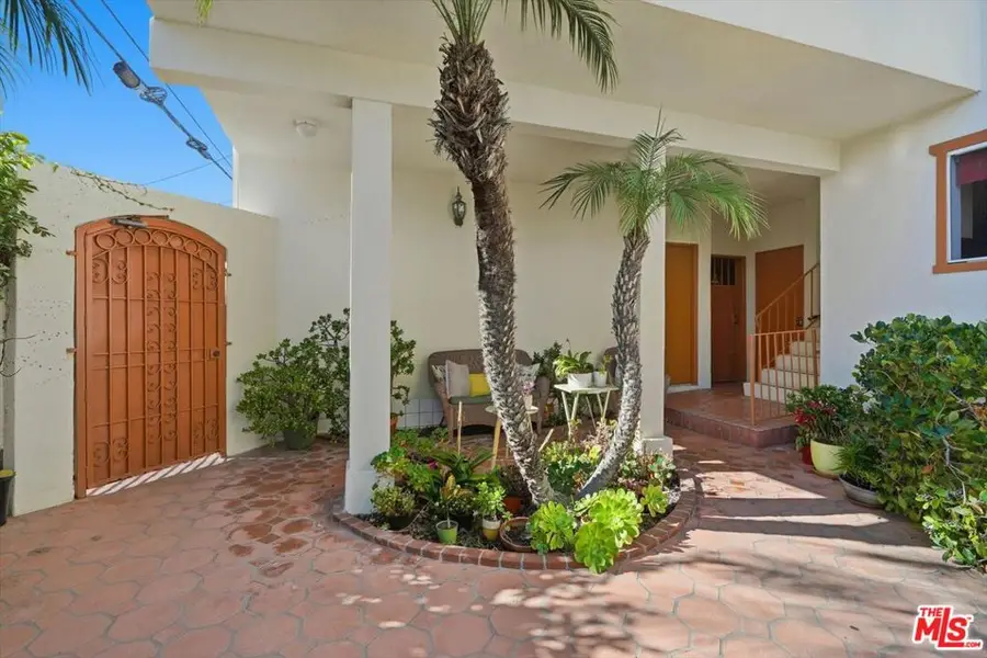 2702 11th Street #5, Santa Monica, CA 90405 - #3