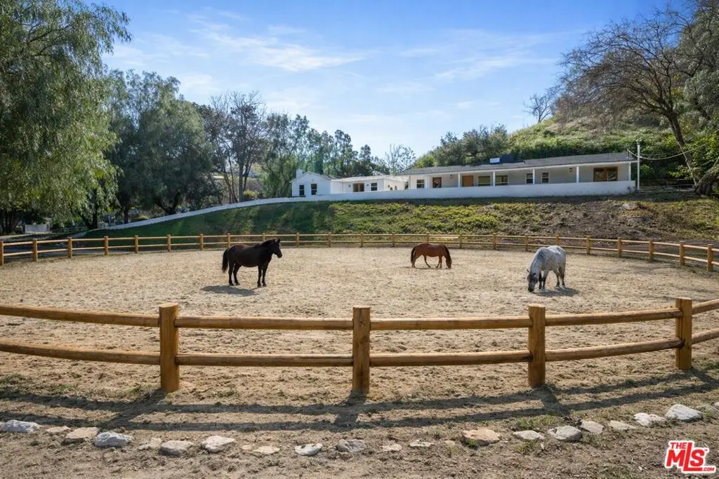 10311 Wheatland Avenue, Shadow Hills, CA 91040 - #1