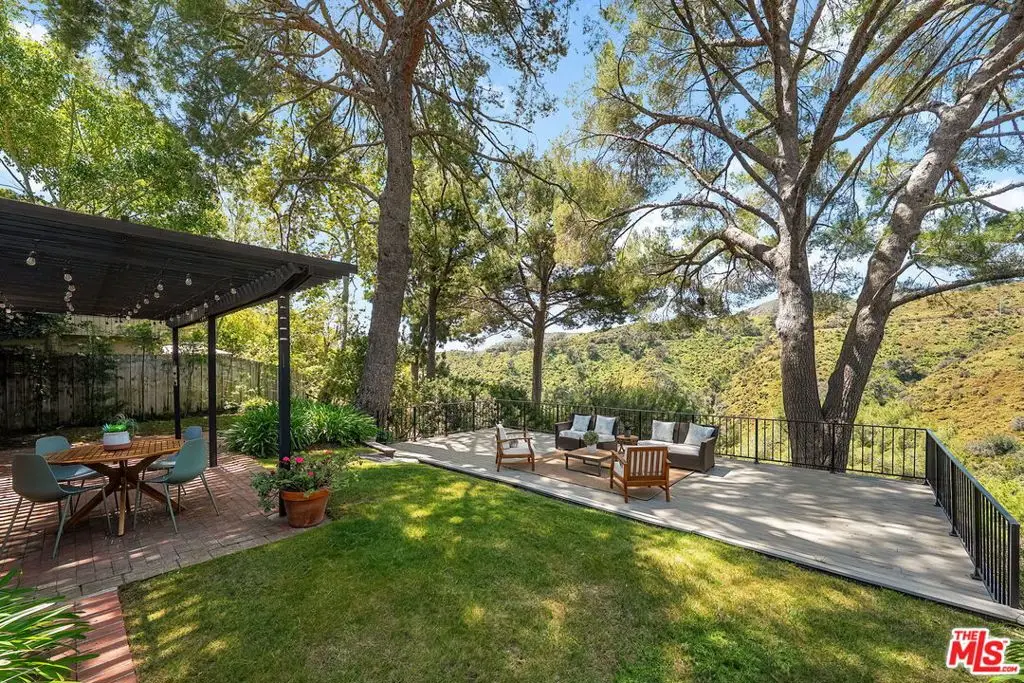 2521 La Condesa Drive, Los Angeles, CA 90049 - #1