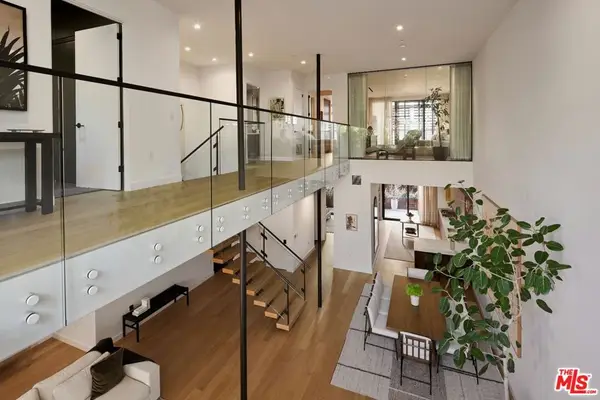 702 N Doheny Drive #TH5, West Hollywood, CA 90069