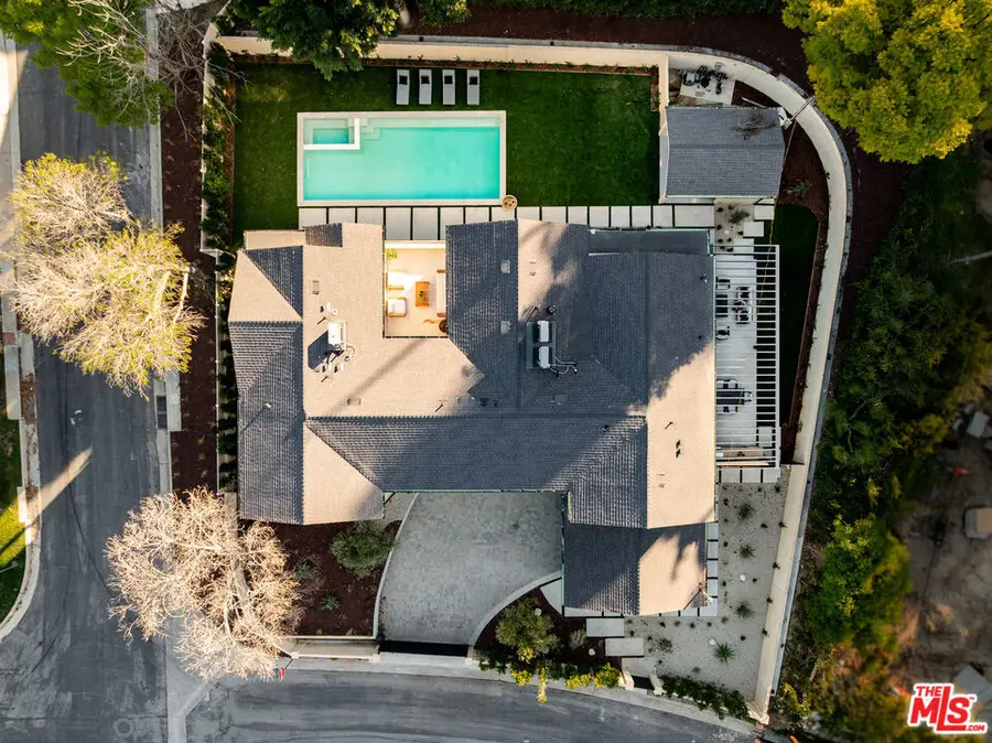 18100 Karen Drive, Tarzana, CA 91356 - #2