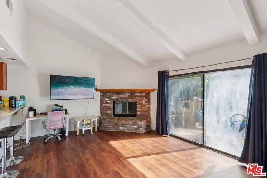 18424 Keswick Street #12, Reseda, CA 91335 - #3