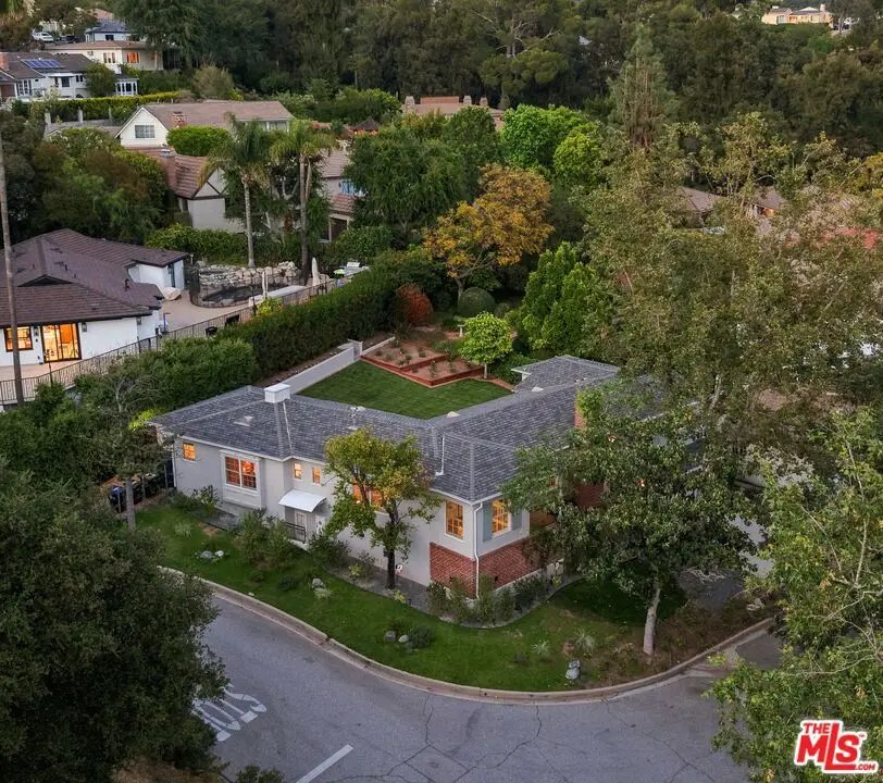 1609 Las Flores Drive, Glendale, CA 91207 - #1