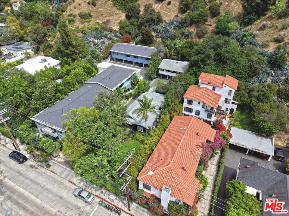 2592 N Beachwood Drive, Los Angeles, CA 90068 - #1