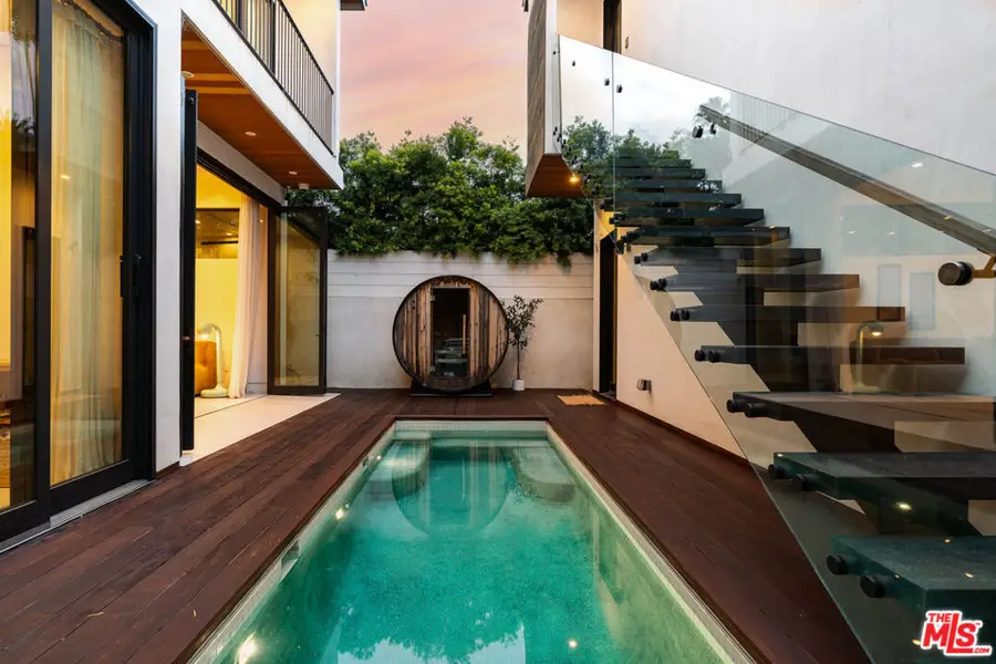 832 Milwood Avenue, Venice, CA 90291 - #3