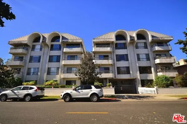 221 S Gale Drive #305, Beverly Hills, CA 90211