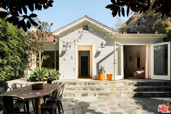804 Westmount Drive, West Hollywood, CA 90069