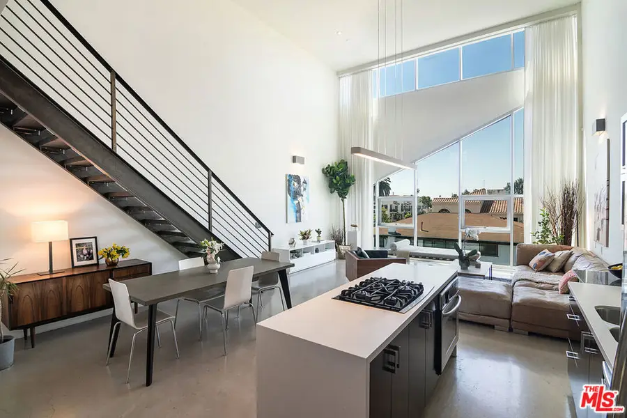 803 Wilcox Avenue #11, Los Angeles, CA 90038 - #3