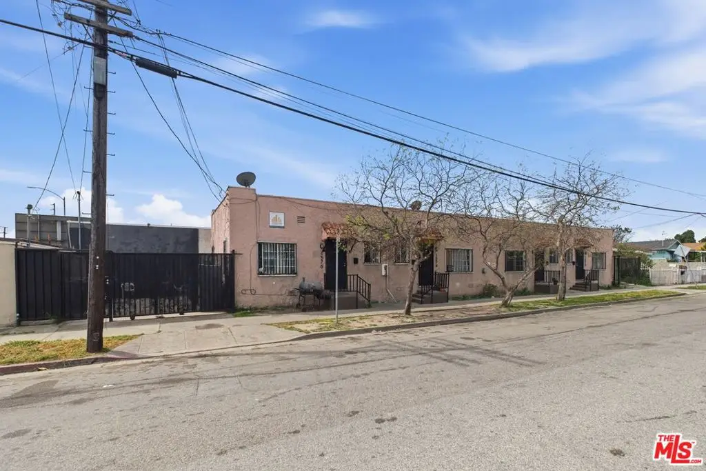 1570 E 110th Street, Los Angeles, CA 90059 - #1