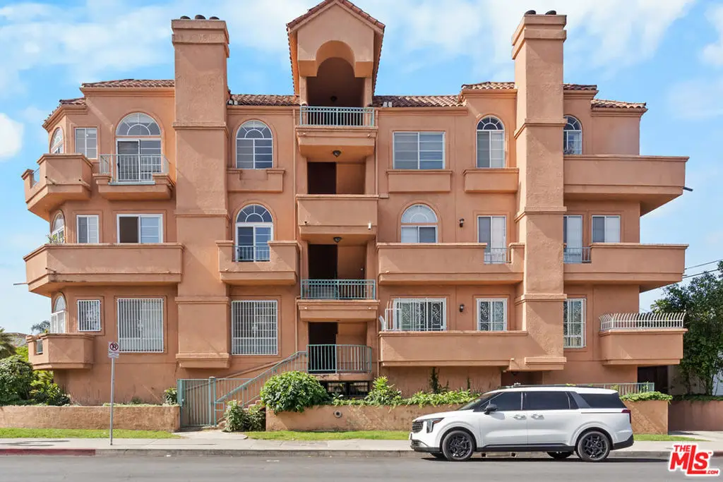 801 Lorraine Boulevard #301, Los Angeles, CA 90005 - #1