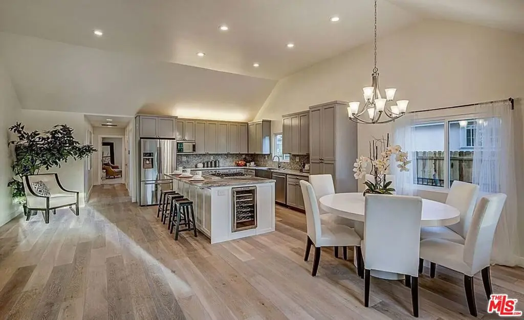 1026 S Windsor Boulevard, Los Angeles, CA 90019 - #1