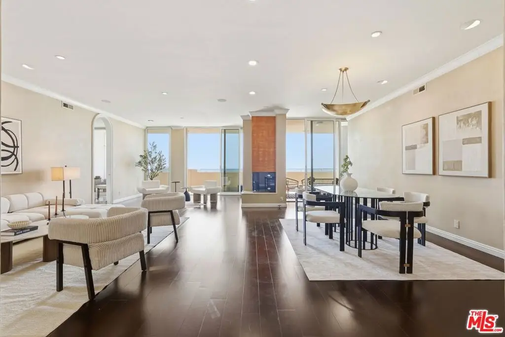 1333 S Beverly Glen Boulevard #902, Los Angeles, CA 90024 - #1